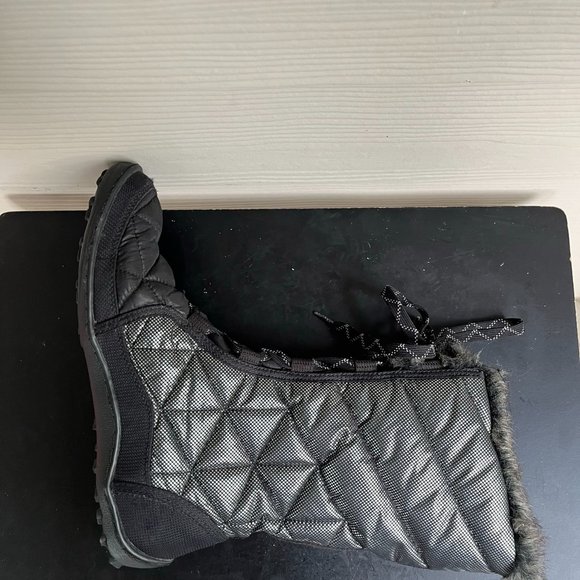 Columbia Women's Omni Heat Black Waterproof Quitled Winter Black Bloots Size 10 - Picture 8 of 11